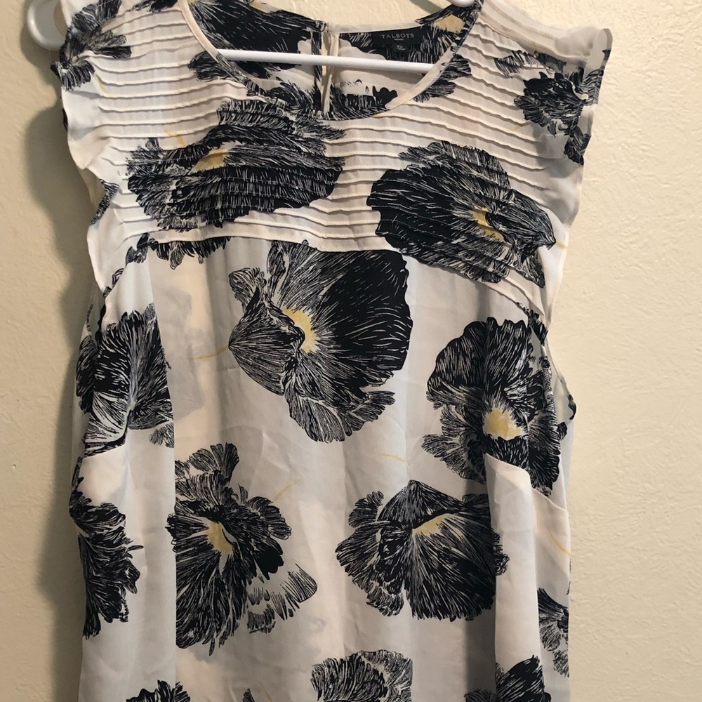 Talbots women’s floral cap sleeve blouse
